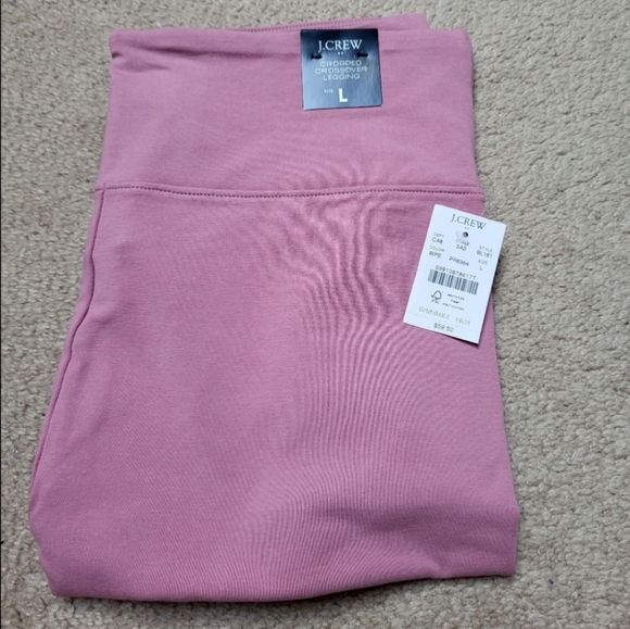 NWT! PINK CROPPED LEGGINGS! - Picture 3 of 7